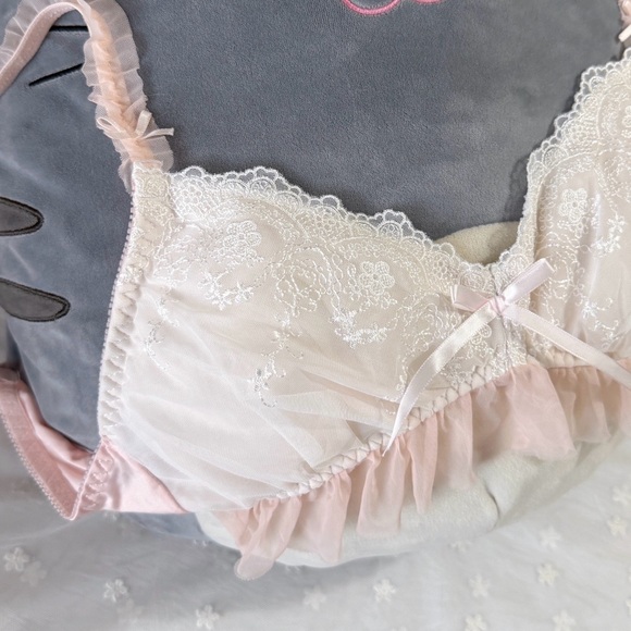 5 bras for $46! Cute Bow Ruffles Bralette Bra - Picture 2 of 8